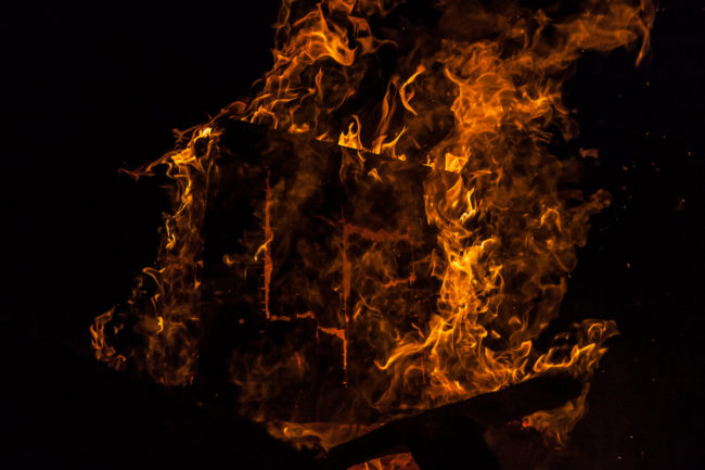 Fire by Mako Miyamoto Travel and Lifestyle Photography oregon fire burning